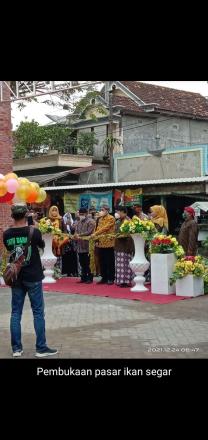 LAUNCHING DESA BERDAYA PASAR PRIGI SENTRA IKAN SEGAR   